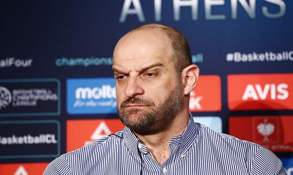 Μίτροβιτς: «Ζούμε ένα όνειρο, ελπίζουμε να πάρουμε το τρόπαιο»