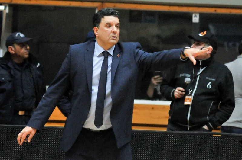 Αγγέλου: «Νευρικό παιχνίδι, η ομάδα πάλεψε και τα κατάφερε»