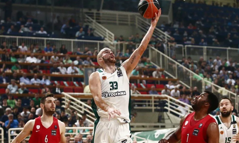 Το buzzer beater τρίποντο του Καλάθη (vid)