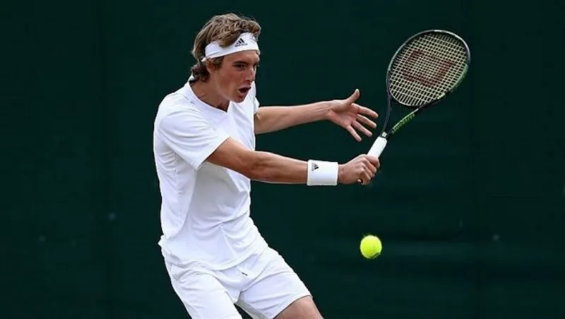 Στο μουσείο του Wimbledon η ρακέτα του Τσιτσιπά