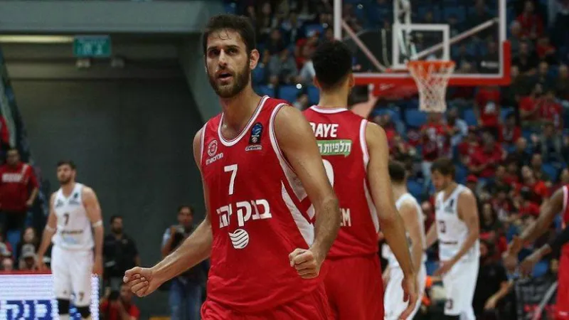 Επίσημο: Στον Ερυθρό Αστέρα ο Περπέρογλου