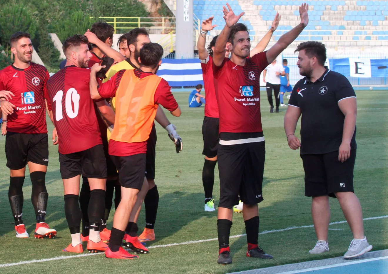 Μηνάς και Κασνέτσι για Προοδευτική