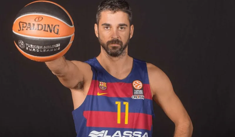 H Μπαρτσελόνα αποσύρει τη φανέλα του Ναβάρο