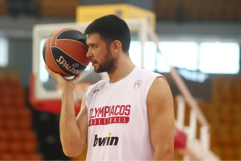Χωρίς Παπανικολάου στο Ηράκλειο ο Ολυμπιακός