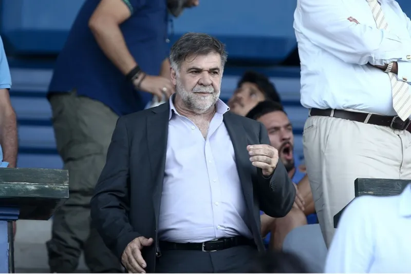 Έρχεται για την πρεμιέρα ο Παπαδόπουλος