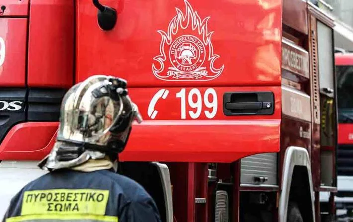 Κτίριο κατέρρευσε στον Πειραιά - Δεν βρέθηκαν εγκλωβισμένοι