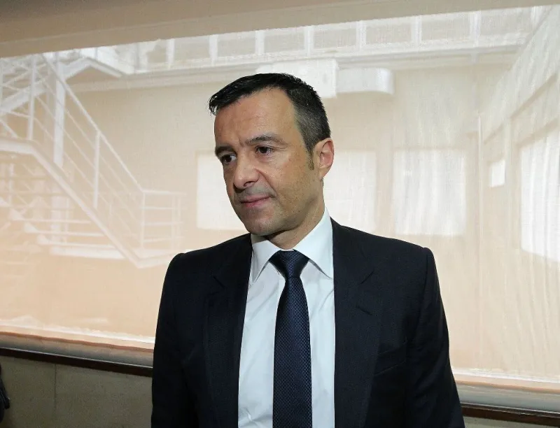 Μέντες: «Δεν φεύγει ο Μουρίνιο»