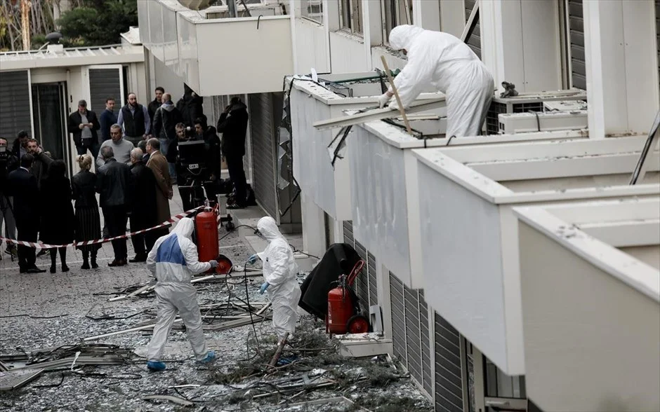 Τσίπρας για ΣΚΑΪ: Επίθεση δειλών και σκοτεινών δυνάμεων απέναντι στην ίδια τη Δημοκρατία