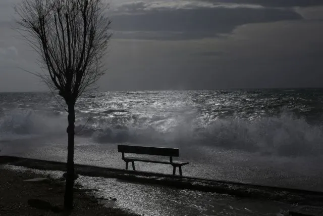 Έρχονται ο Ραφαήλ και η Σοφία: «Ποδαρικό» με διαδοχικά κύματα κακοκαιρίας