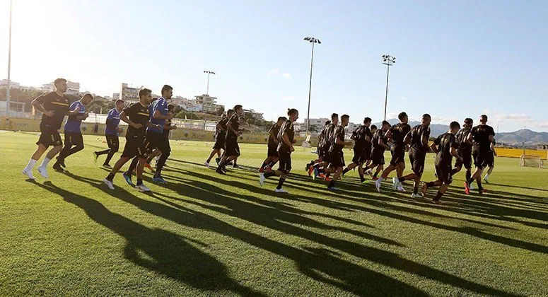 AEK: Προπόνηση και... σεμινάριο