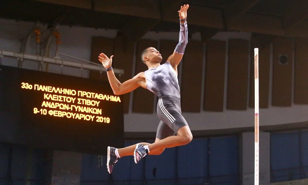 Καραλής: Έκανε bunging jumping στον Ισθμό (vid)
