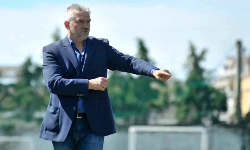 Τσιώλης: «Έπρεπε να δώσει περισσότερες καθυστερήσεις»