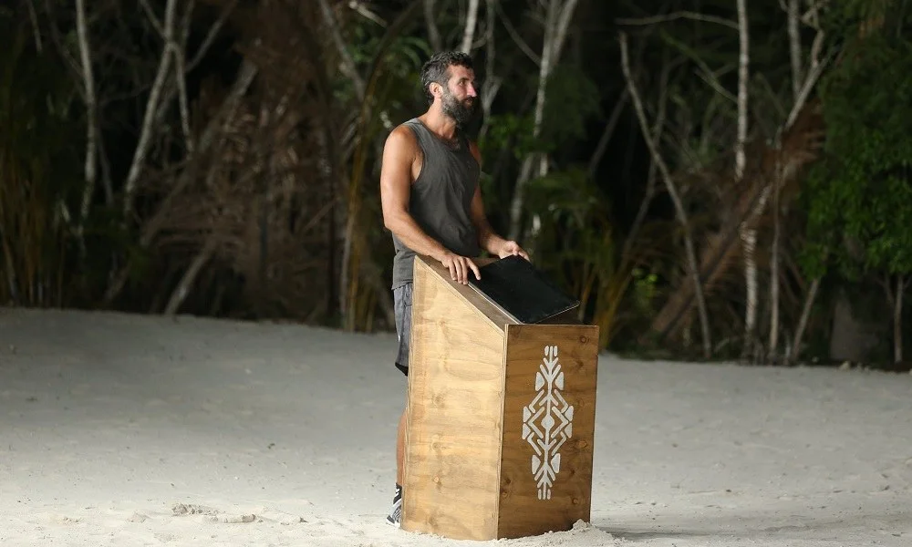 Survivor 23/4: Θα πέσει… ξύλο απόψε! (videos)
