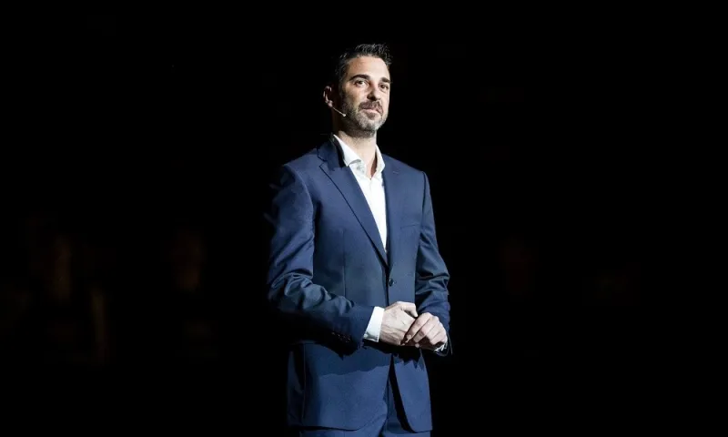 Ναβάρο: Νέος τεχνικός διευθυντής στην Μπαρτσελόνα (pic)