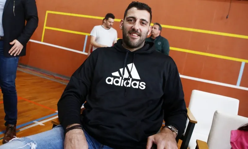 Μπουρούσης: «Θα παίξω ή στην Κίνα ή στην Ισπανία»