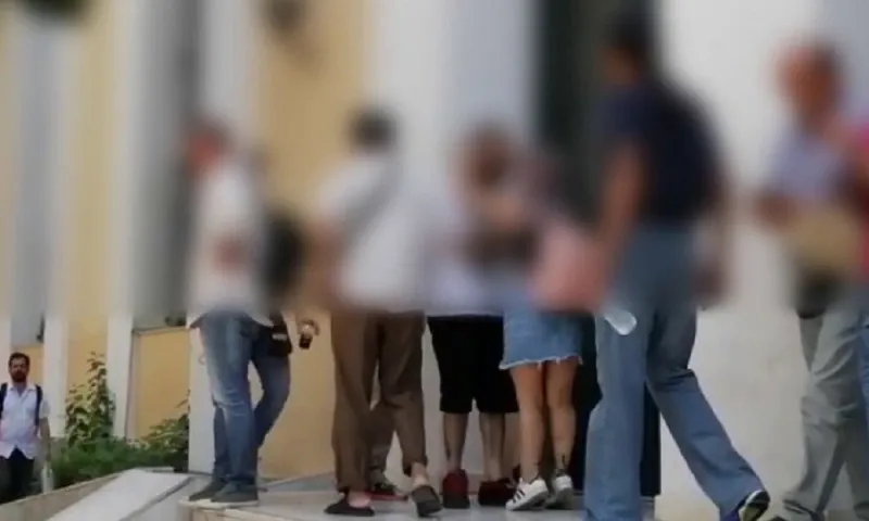 Καλλιθέα: Ελεύθερος ο ράπερ που συνελήφθη για ναρκωτικά