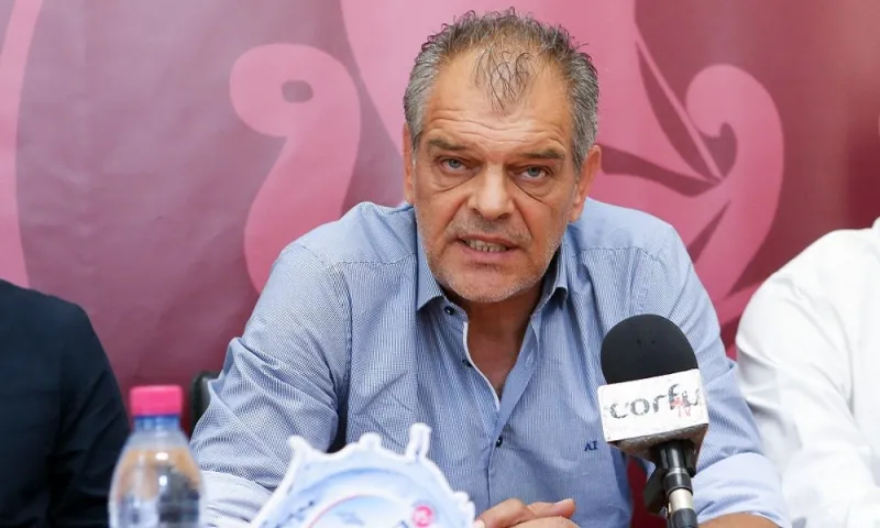 Λεβαδειακός: Και επίσημα στο «τιμόνι» ο Σπανός