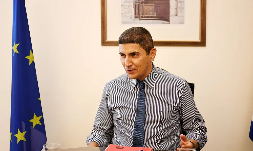 Αυγενάκης: Συνάντηση με ΕΠΟ και Super League 1