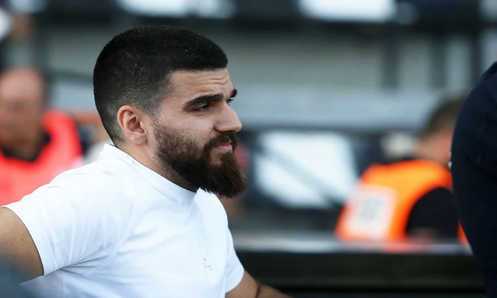 «Τρολάρει» Αυγενάκη ο Γιώργος Σαββίδης