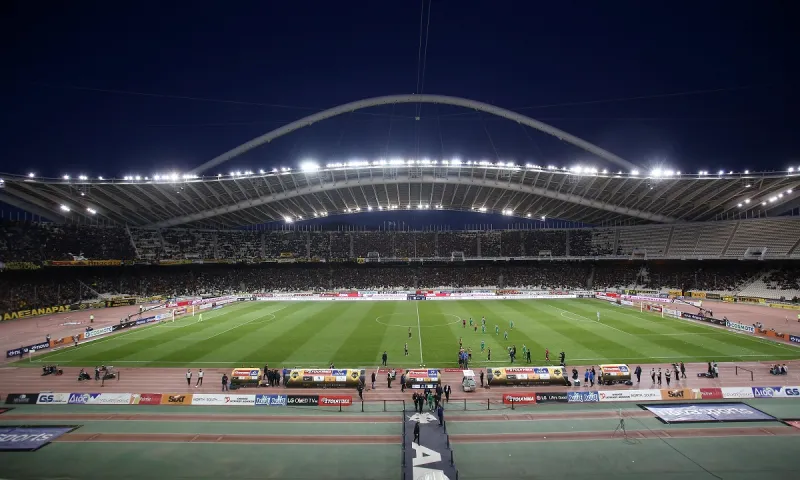 Super League 1: Όλα τα φώτα στο αθηναϊκό ντέρμπι