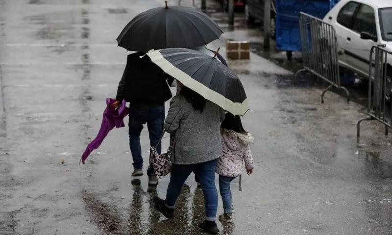 Καιρός 18/11: Βροχερός σε όλη τη χώρα