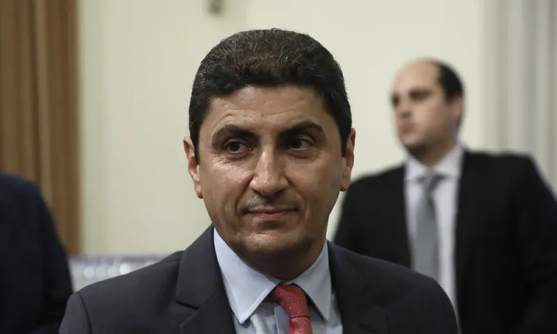 Αυγενάκης: Μπλόκαρε τον Γ.Σαββίδη στο Instagram! (pic)