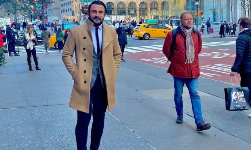 Η βόλτα του Θόδωρου Καρυπίδη στη Νέα Υόρκη (pics)