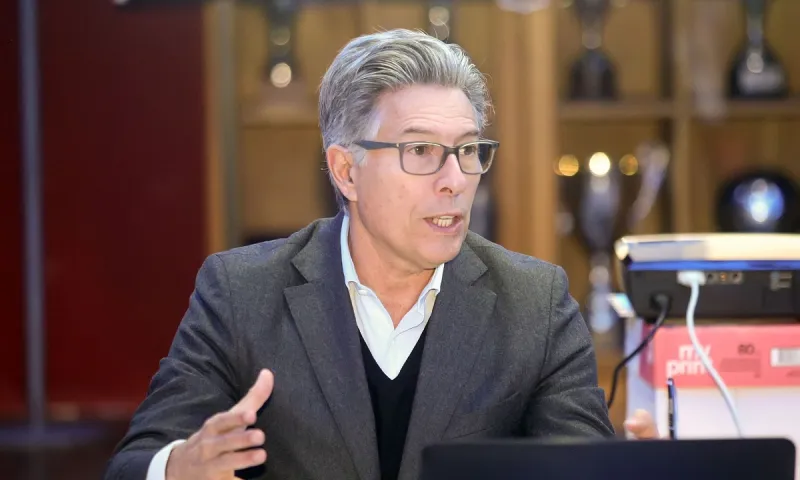 Γραμμένος: «Έλληνας αρχιδιαιτητής, φεύγει ο Περέιρα»!