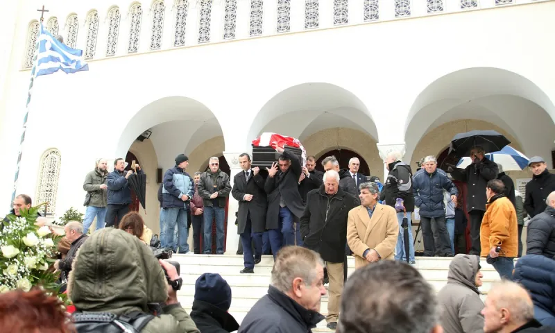 Ηλίας Ρωσίδης: Όλοι ήταν εκεί στο «ύστατο χαίρε» (pics)