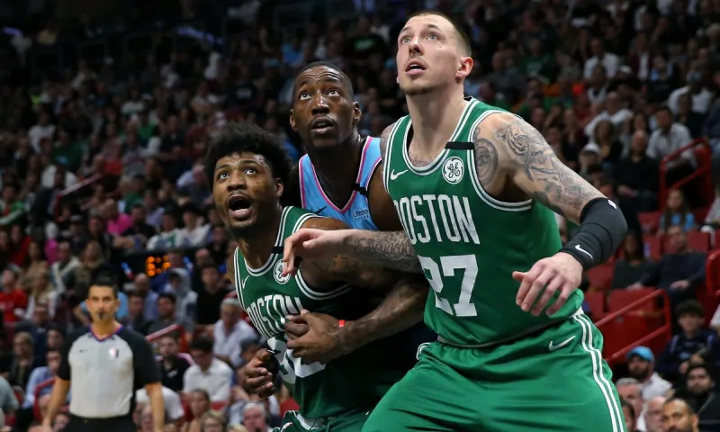 NBA: Νίκη κόντρα στους Χιτ οι Σέλτικς, μέτρια βραδιά για Ντόντσιτς (vids)