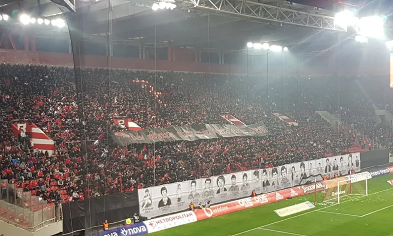 Ολυμπιακός: «Δάκρυσε» το Καραϊσκάκη (pics+vid)