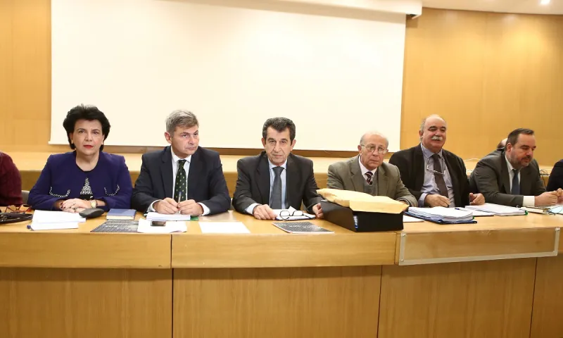 ΕΕΑ: Ένα λάθος (;) και μία κρίσιμη λεπτομέρεια