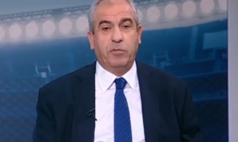 Βαρούχας: «Έπρεπε να αποβληθεί και ο Μπα» (vid)