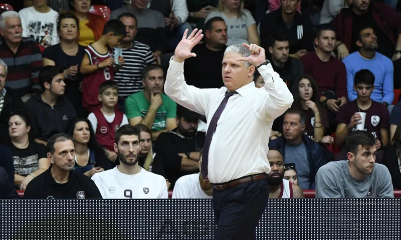 Μανωλόπουλος: «Στο πρώτο ημίχρονο ήμασταν ανύπαρκτοι»