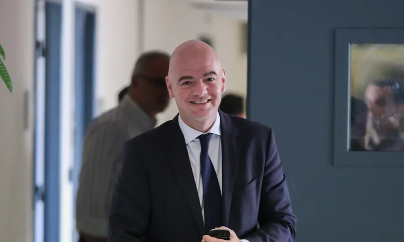 Ινφαντίνο: Προανήγγειλε την αναβολή του Euro2020