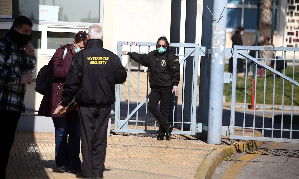 Κορονοϊός: 56 τα θύματα -Τρεις νεκροί σε λίγες ώρες