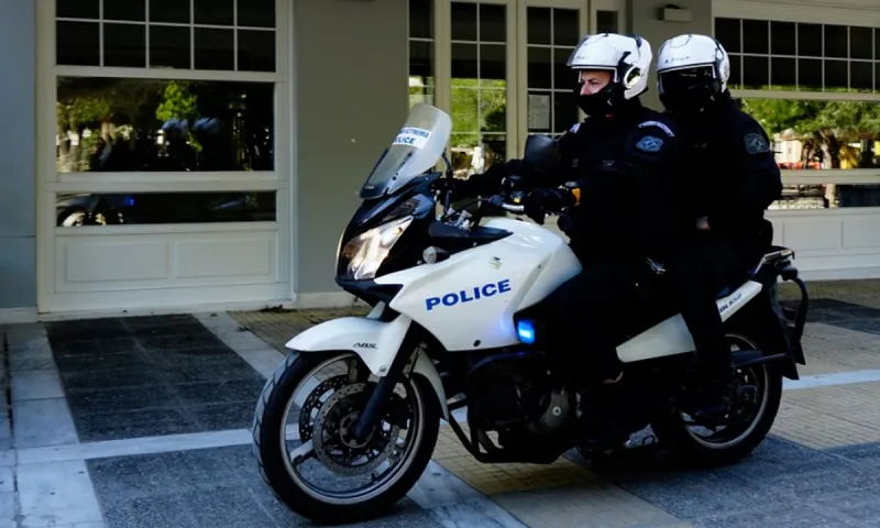 Ξάνθη: Μεθυσμένοι έφτυσαν και χτύπησαν αστυνομικούς
