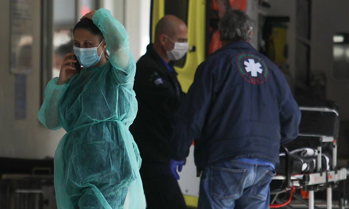 Κορονοϊός: Απειλούν να σπάσουν την καραντίνα στη Λάρισα (vid)