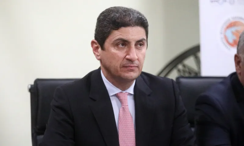 Αυγενάκης σε SL2 και Football League: «Ξεχάστε την ΕΡΤ»