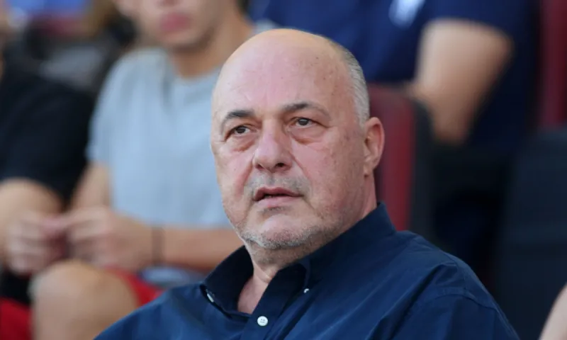 Μπέος σε Κούγια: «Τέτοιους παράγοντες τους ρίχναμε σφαλιάρες, γλύφει εκεί που έφτυνε»