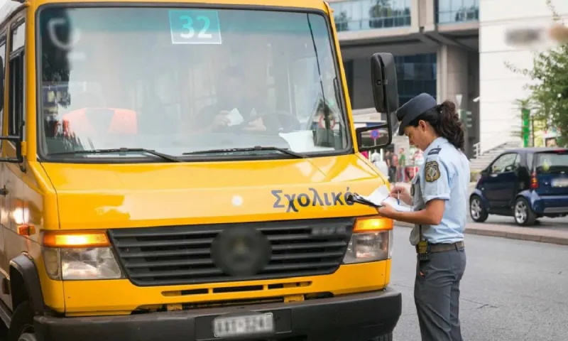 Άρση μέτρων: Με τους μισούς μαθητές τα σχολικά λεωφορεία