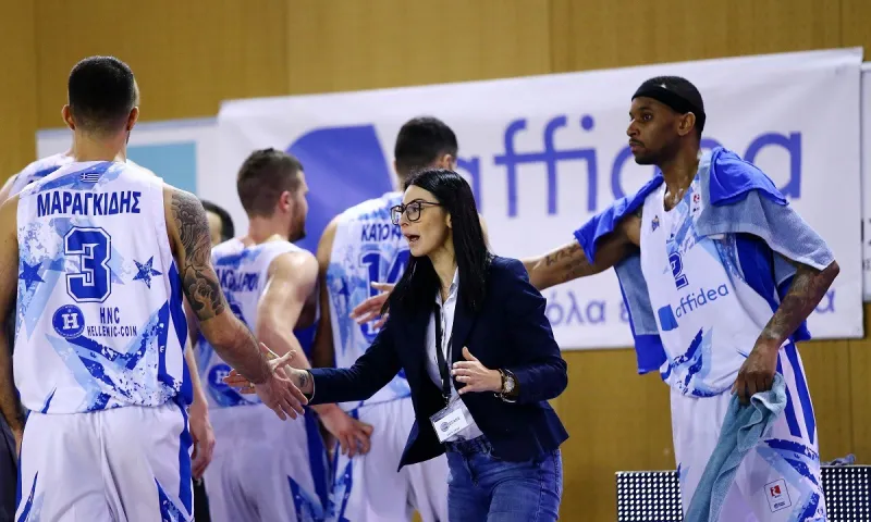 Ιωνικός σε ΕΣΑΚΕ: «Να βρεθεί  τρόπος να παίξει ο Ολυμπιακός στη Basket League»