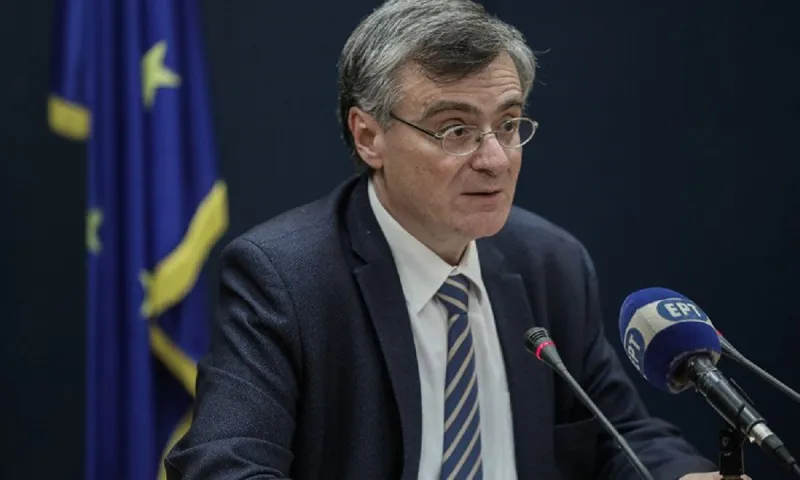 Τσιόδρας: 4 νέα κρούσματα - Ένας ακόμα θάνατος, 172 συνολικά