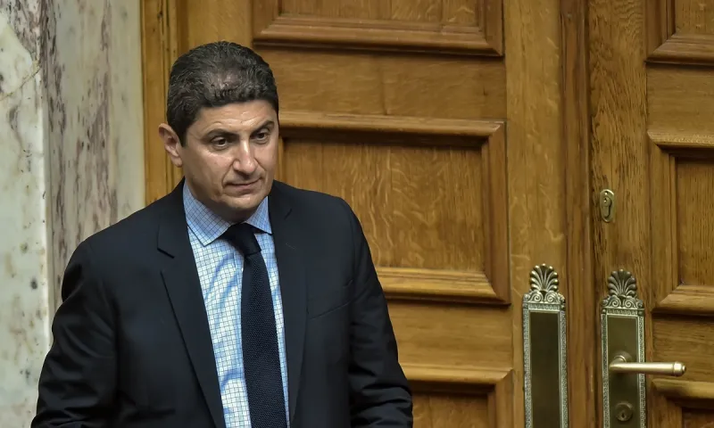 ΣΕΓΑΣ: «Ο Αυγενάκης επιδιώκει τη διακοπή του ελληνικού στίβου;»