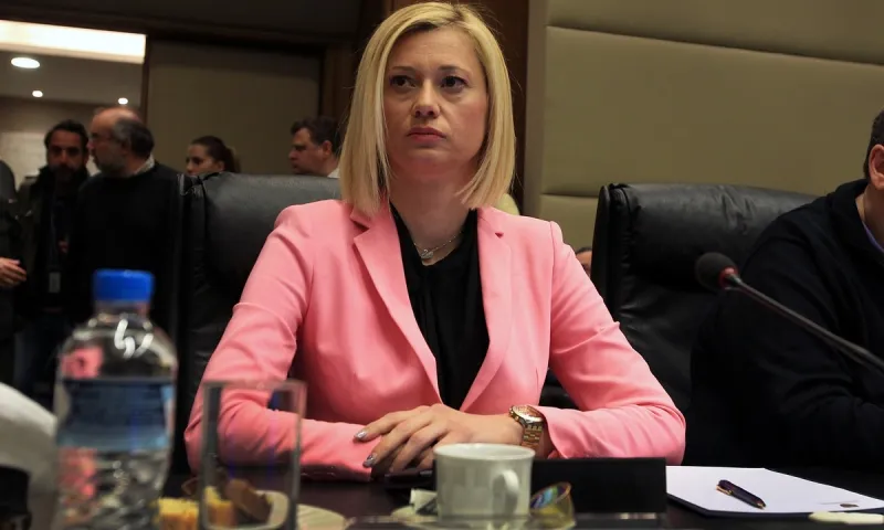 Ραχήλ Μακρή - Νέο παραλήρημα: «Ο Τζορτζ Φλόιντ έπαιζε σε ταινίες πορνό και πέθανε από κορονοϊό»