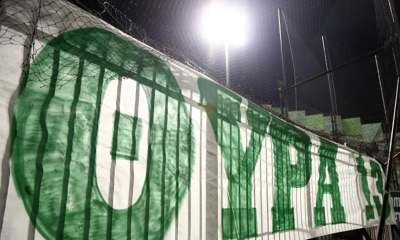 Θύρα 13: «Δεν είσαι πλέον για εμάς ο γιος του Παύλου»