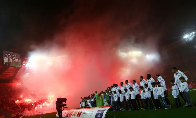 Super League: Δ.Σ. για κόσμο στα γήπεδα, πέρασε το αίτημα του Ολυμπιακού