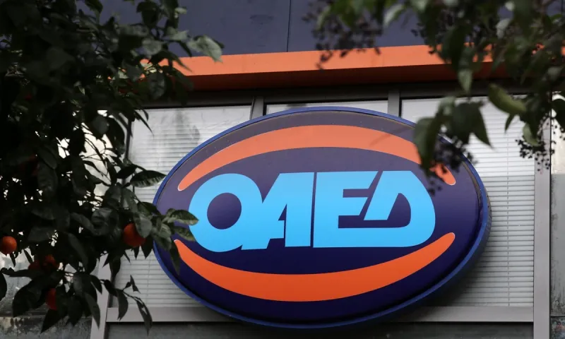 ΟΑΕΔ: Στους 1.162.955 οι εγγεγραμμένοι άνεργοι τον Μάιο - Πόσο αυξήθηκαν