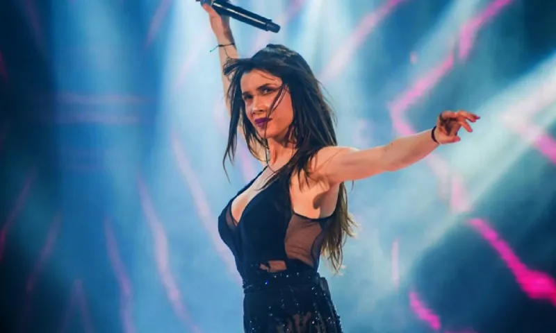 Πάολα: «Καυτή» στην πρεμιέρα της (pics)