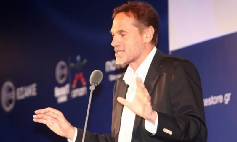 Ζομπανάκης: «Κάθε ομάδα αποφασίζει μόνη της»